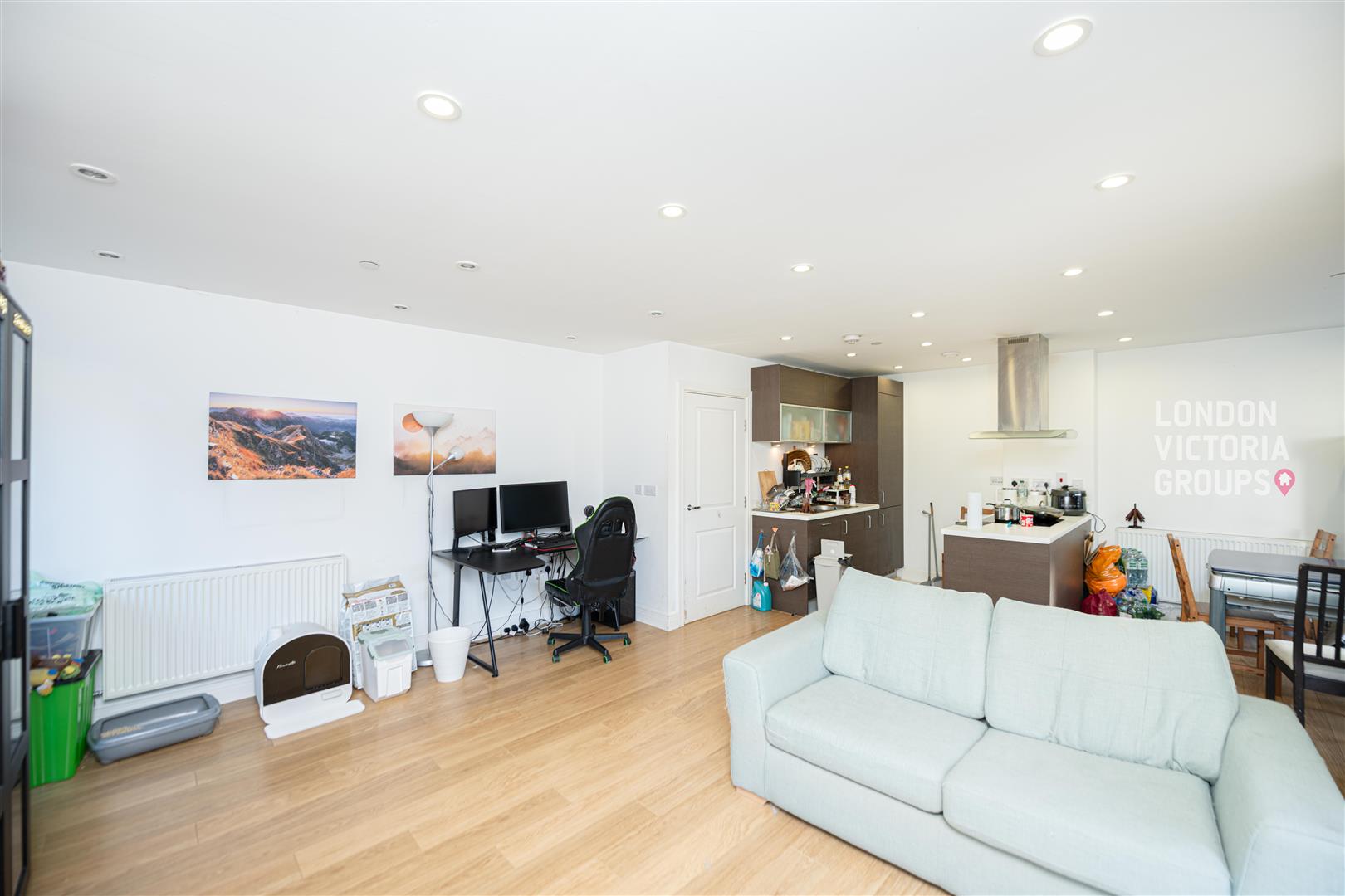 2 bed property in Wilson Tower, 16 Christian Street, London